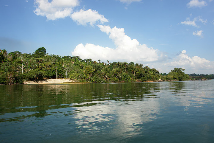 le Xingu un jour de soleil